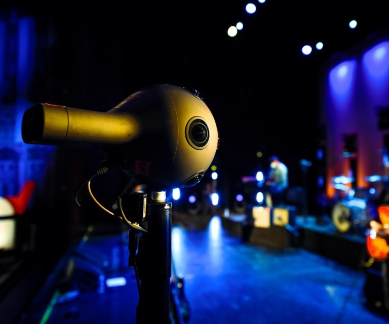 [Crów~dVís~íóñ c~rówd~ áñál~ýsís~ déví~cé]